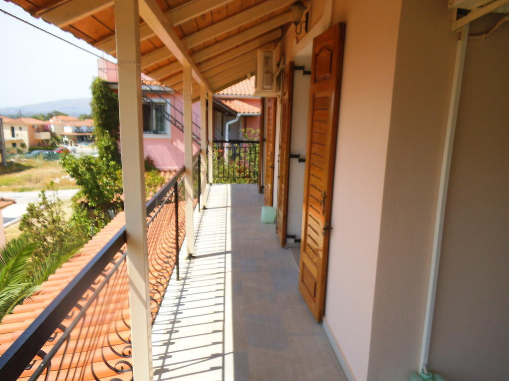Villa Xenos Kalamaki  Exterior photo