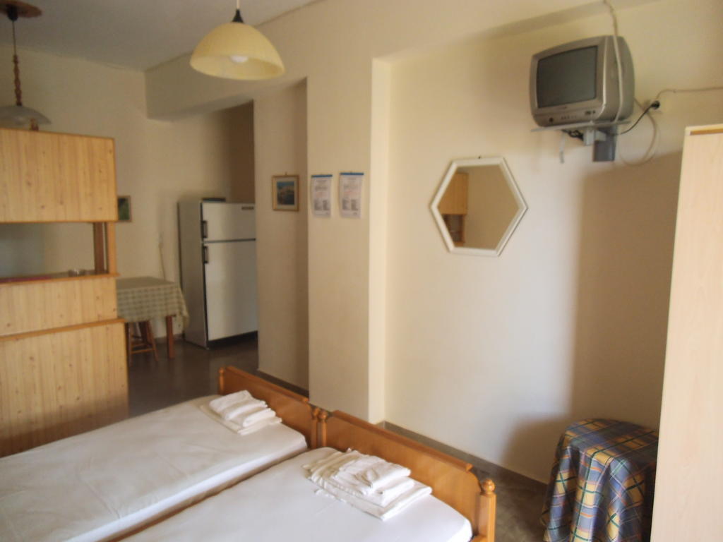 Villa Xenos Kalamaki  Room photo