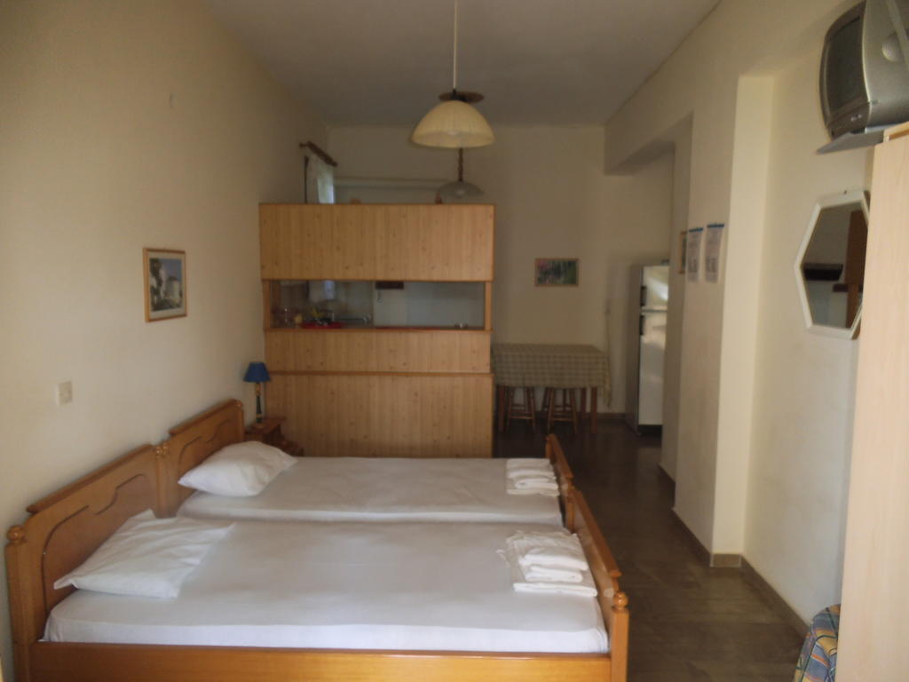 Villa Xenos Kalamaki  Room photo