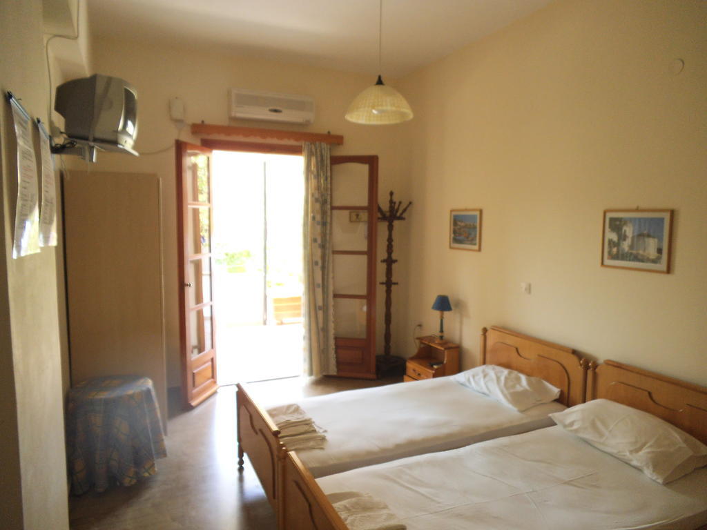 Villa Xenos Kalamaki  Room photo