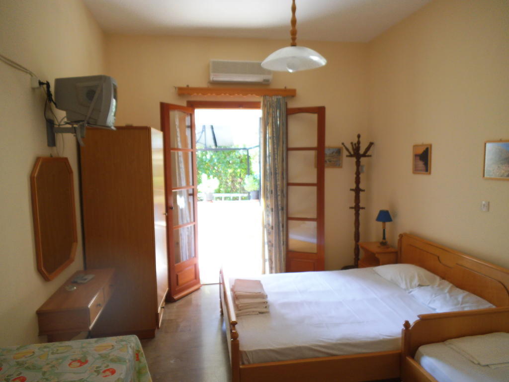 Villa Xenos Kalamaki  Room photo